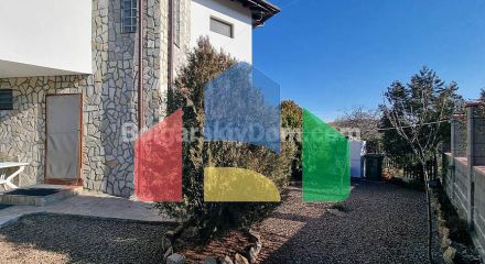 Дом в селе Бата