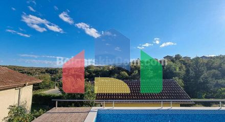 Дом в Ново Паничарево