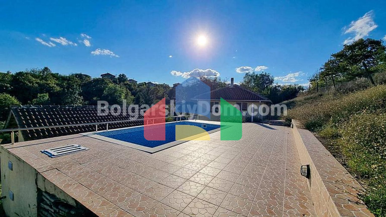 Дом в Ново Паничарево