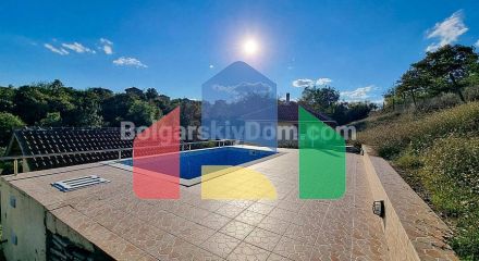 Дом в Ново Паничарево