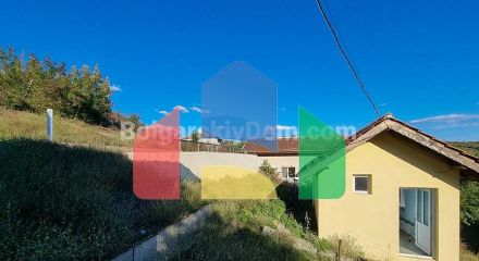 Дом в Ново Паничарево