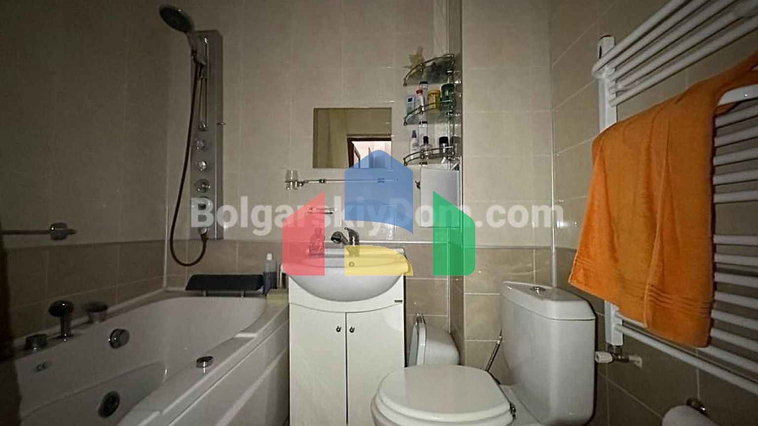 Будинок в Банево