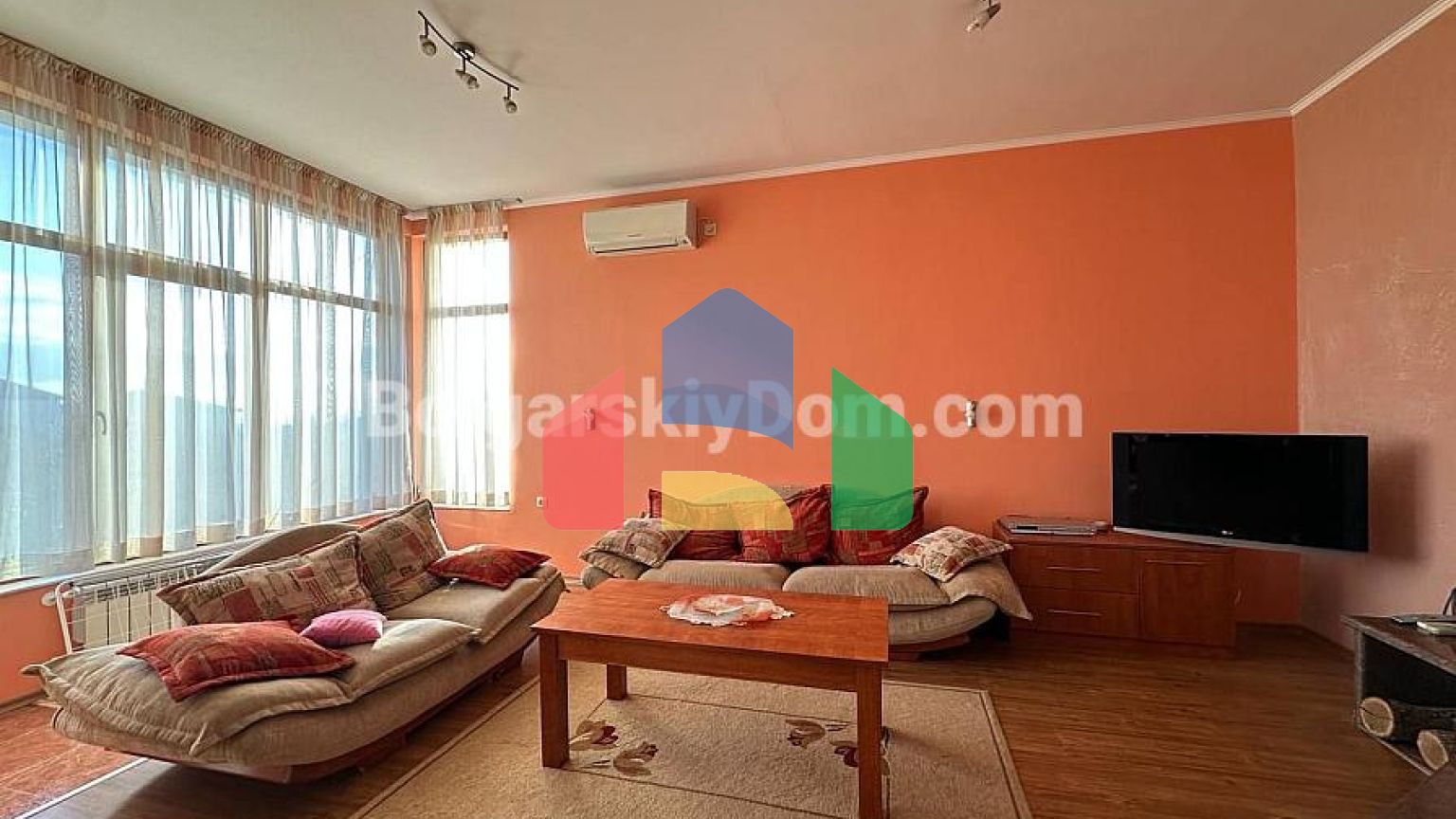 Будинок в Банево