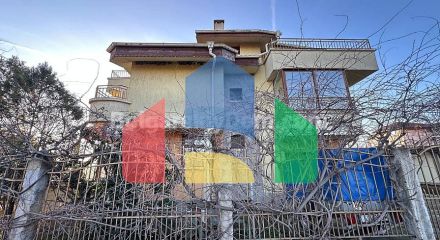 Будинок в Банево