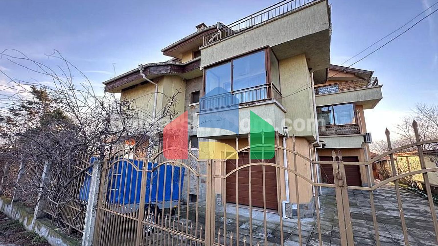 Будинок в Банево