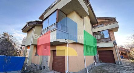 Будинок в Банево