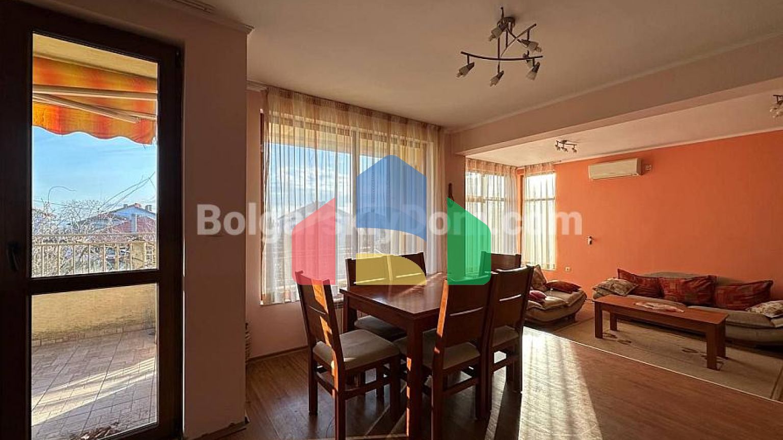 Будинок в Банево