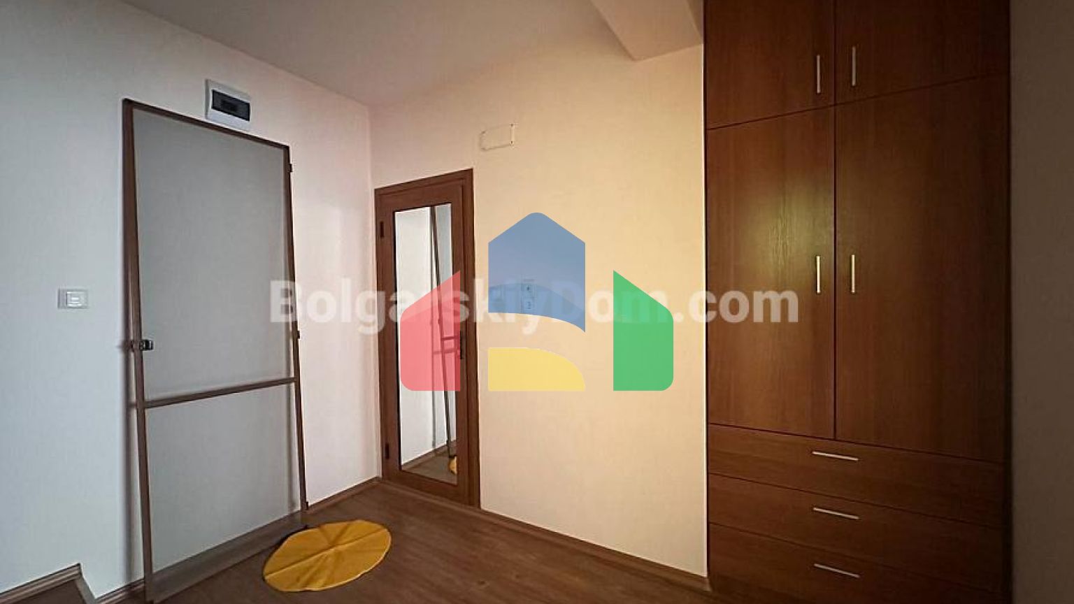 Будинок в Банево