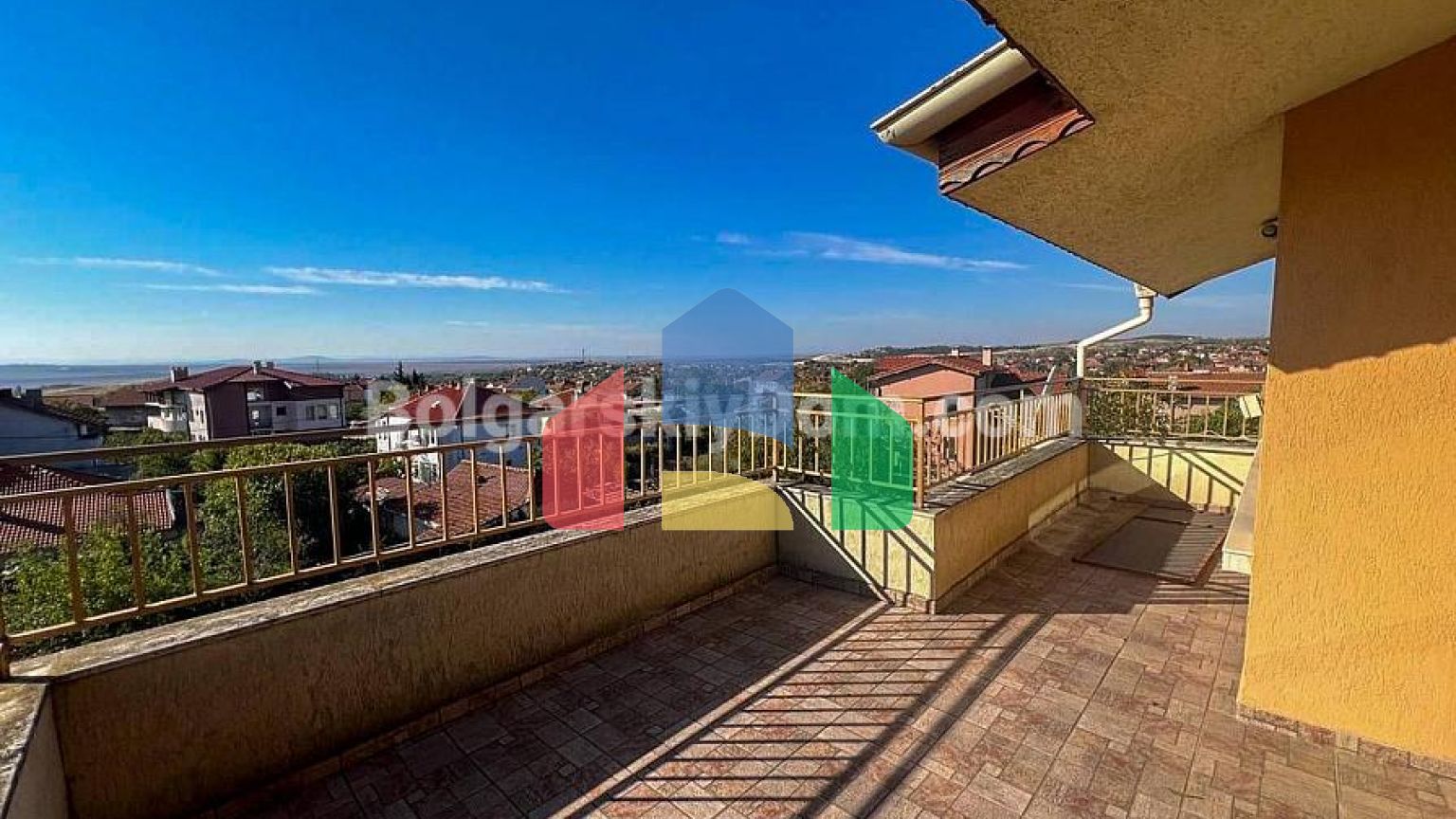 Будинок в Банево