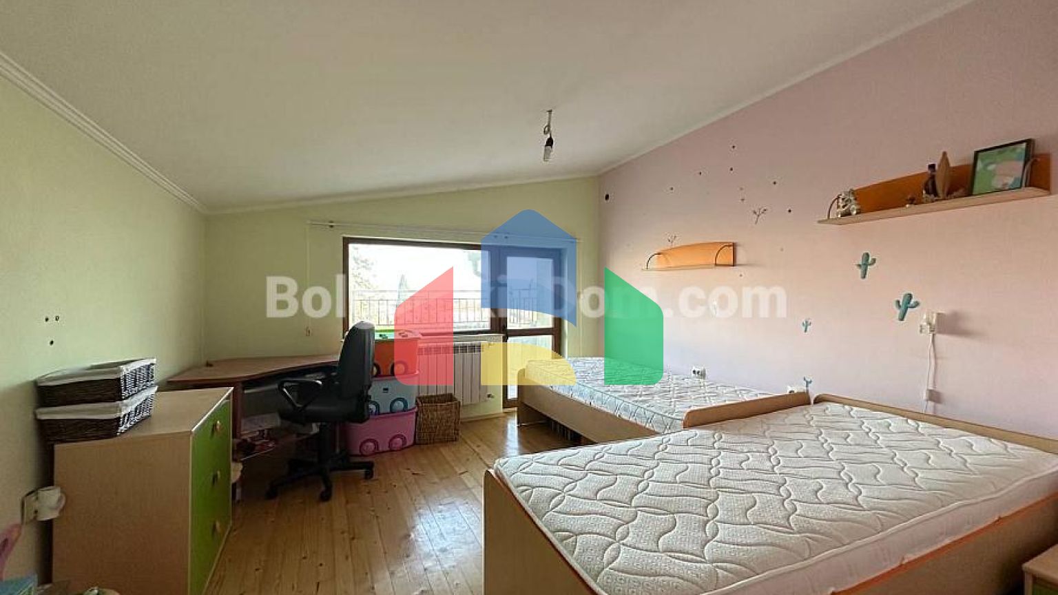 Будинок в Банево