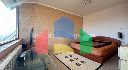 Будинок в Банево