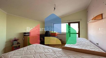 Будинок в Банево