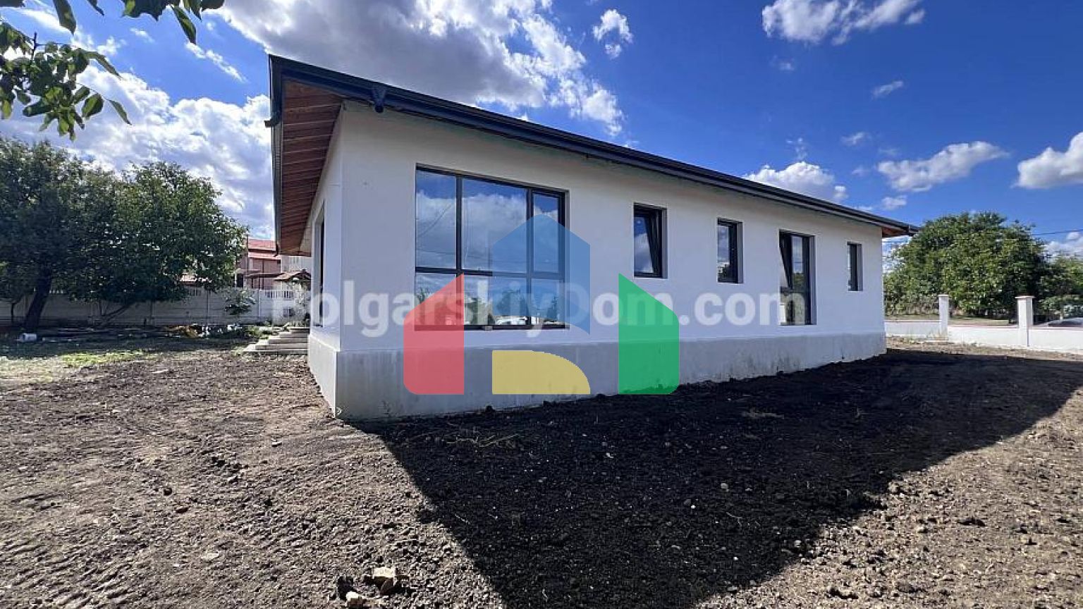 Будинок в Александрово