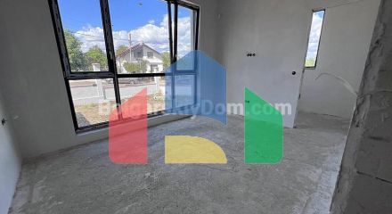 Будинок в Александрово