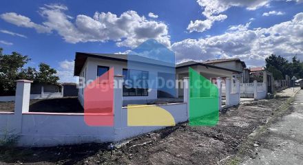 Будинок в Александрово