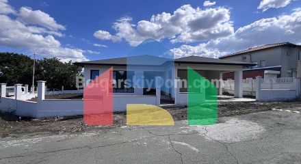 Будинок в Александрово