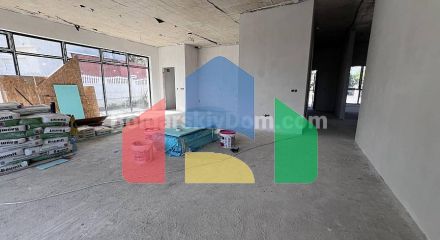 Будинок в Александрово