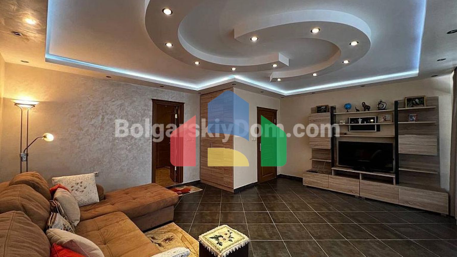 Трикімнатна квартира в Бургасі