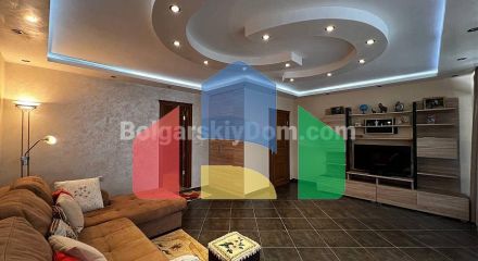 Трикімнатна квартира в Бургасі