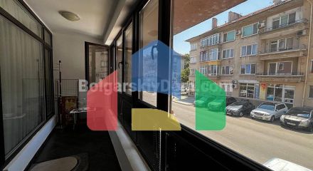 Трикімнатна квартира в Бургасі