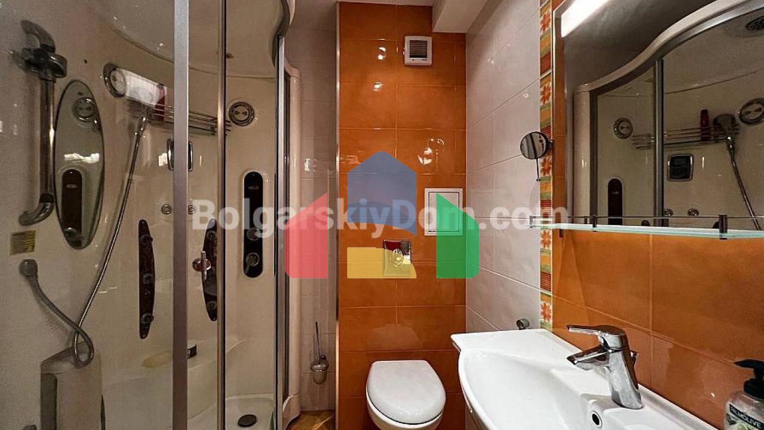 Трикімнатна квартира в Бургасі