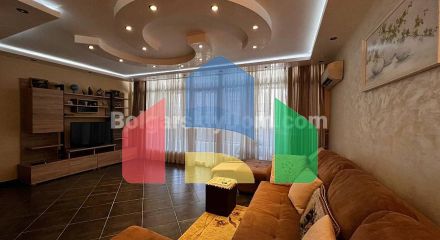 Трикімнатна квартира в Бургасі