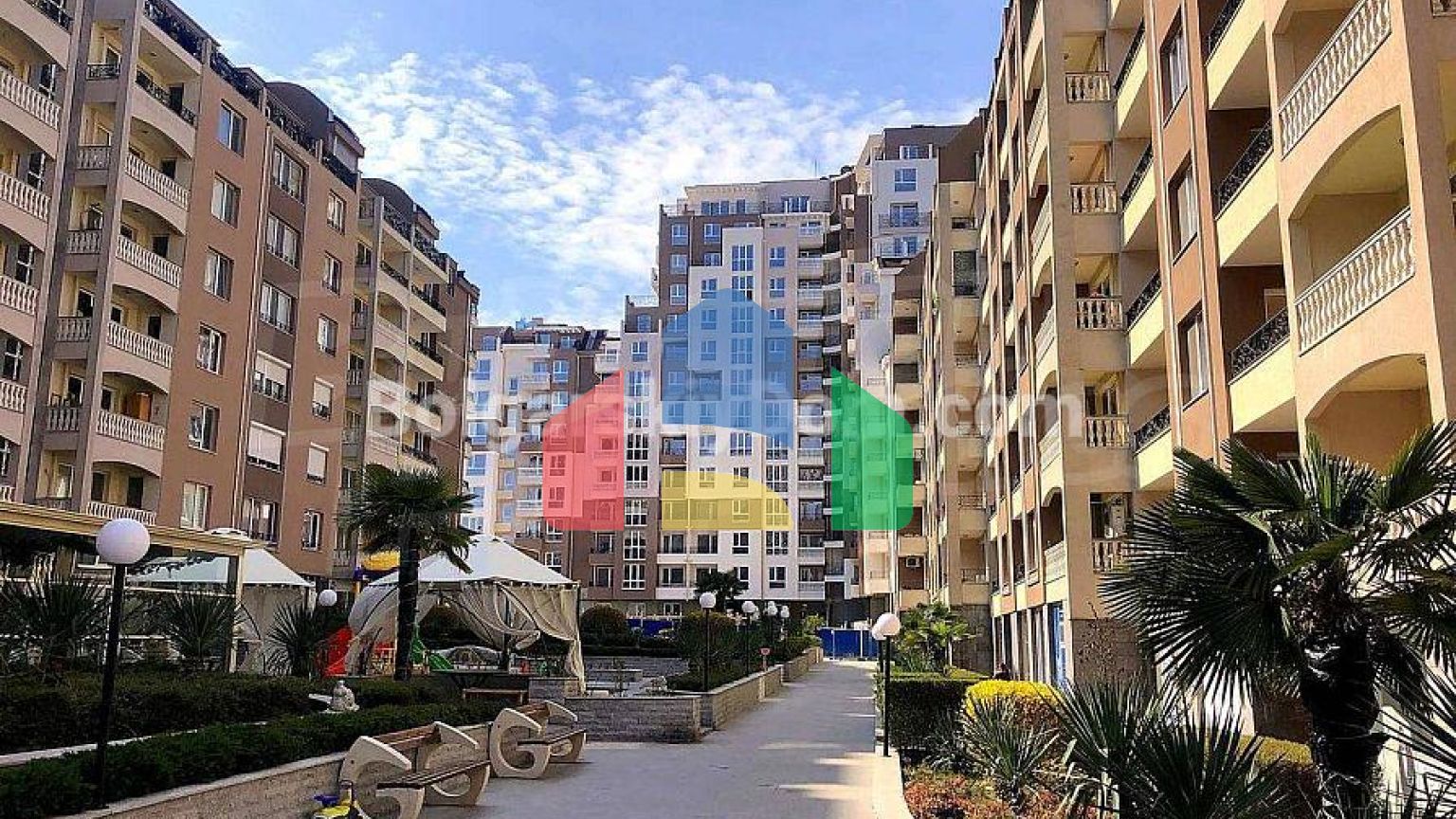 Офіс в житловому комплексі