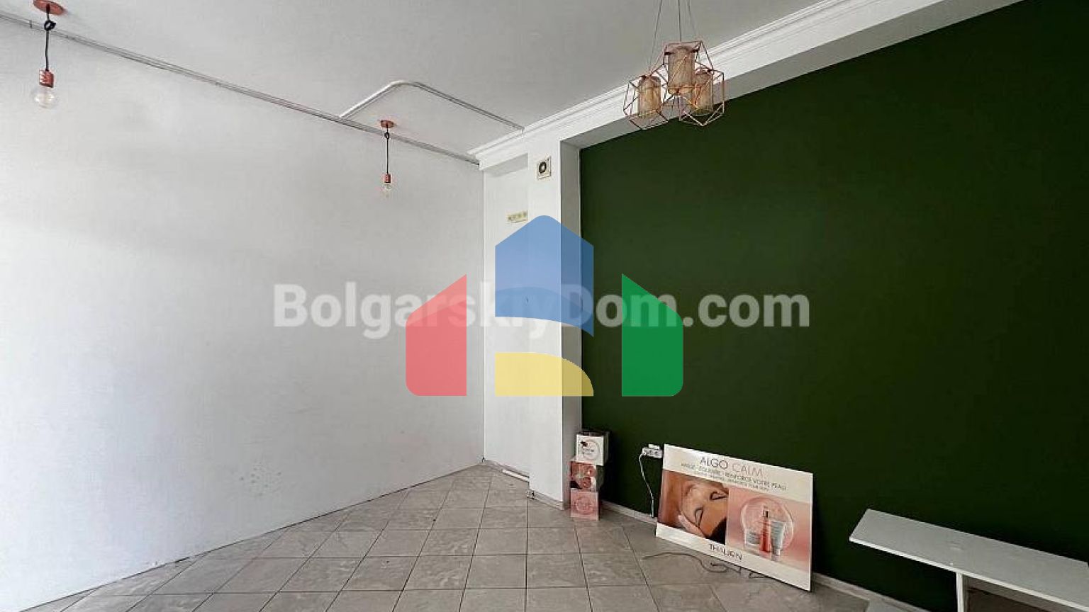 Офіс в житловому комплексі