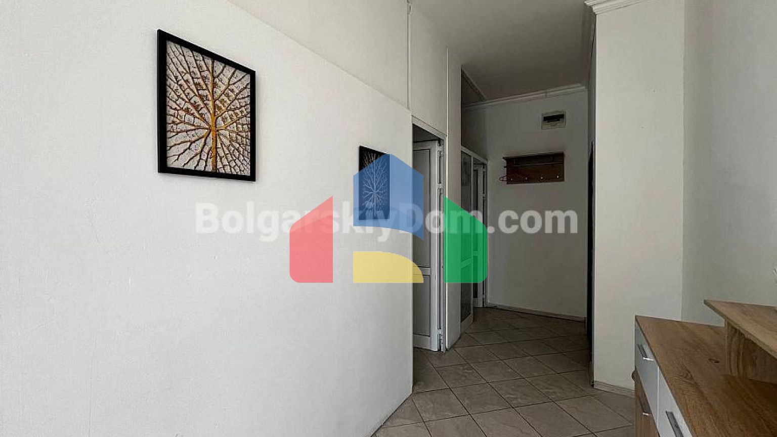 Офіс в житловому комплексі