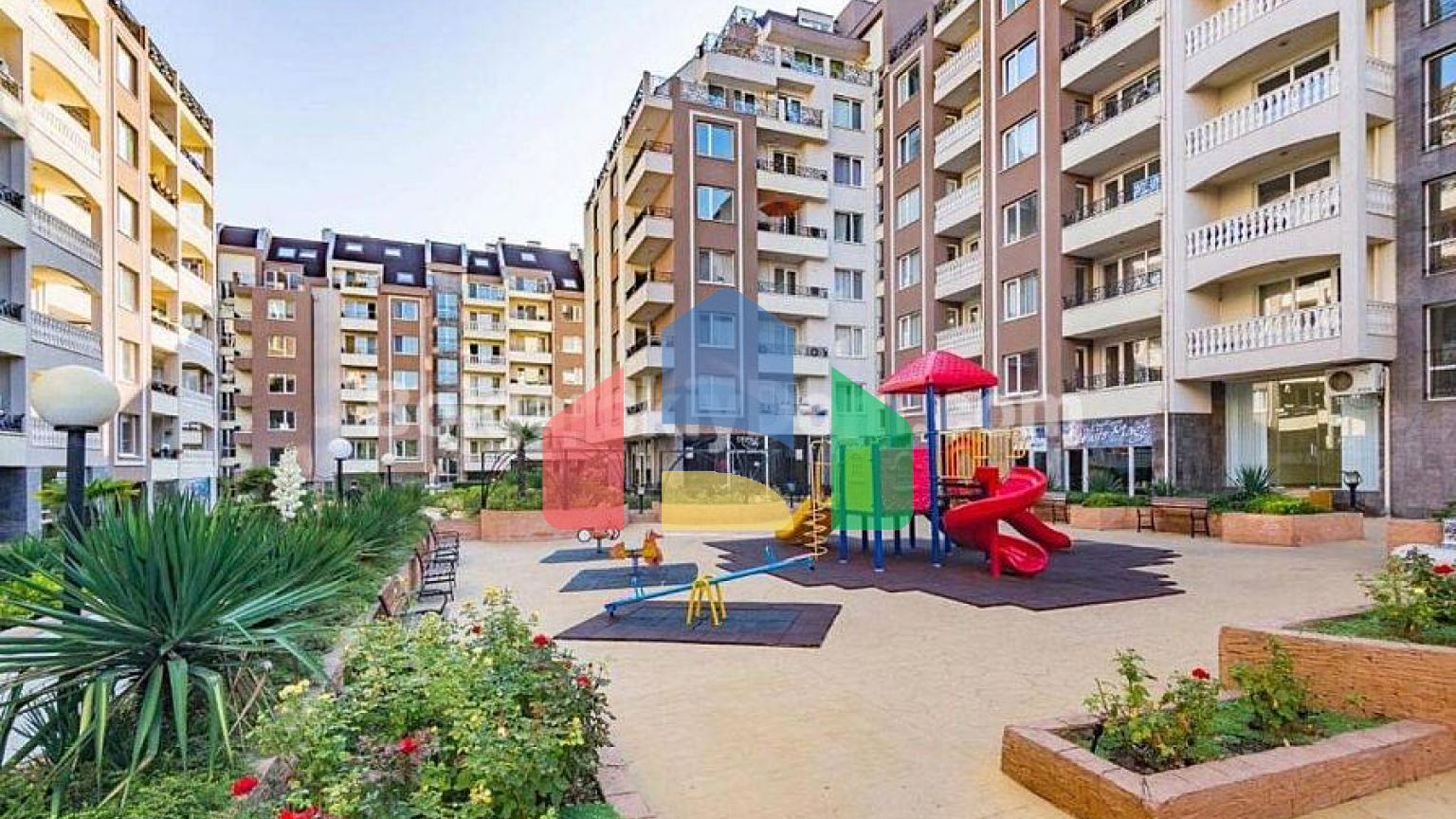 Офіс в житловому комплексі