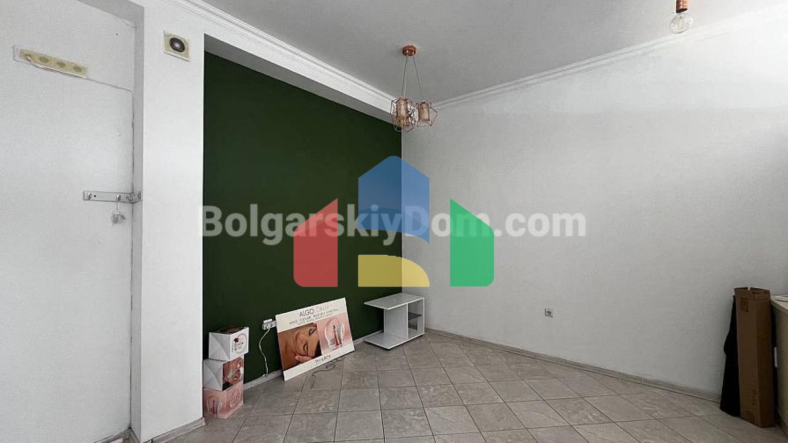 Офіс в житловому комплексі