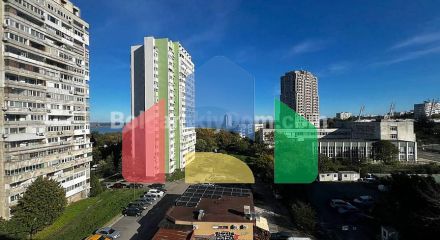 Трикімнатна квартира в Зорниця