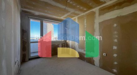 Трикімнатна квартира в Зорниця