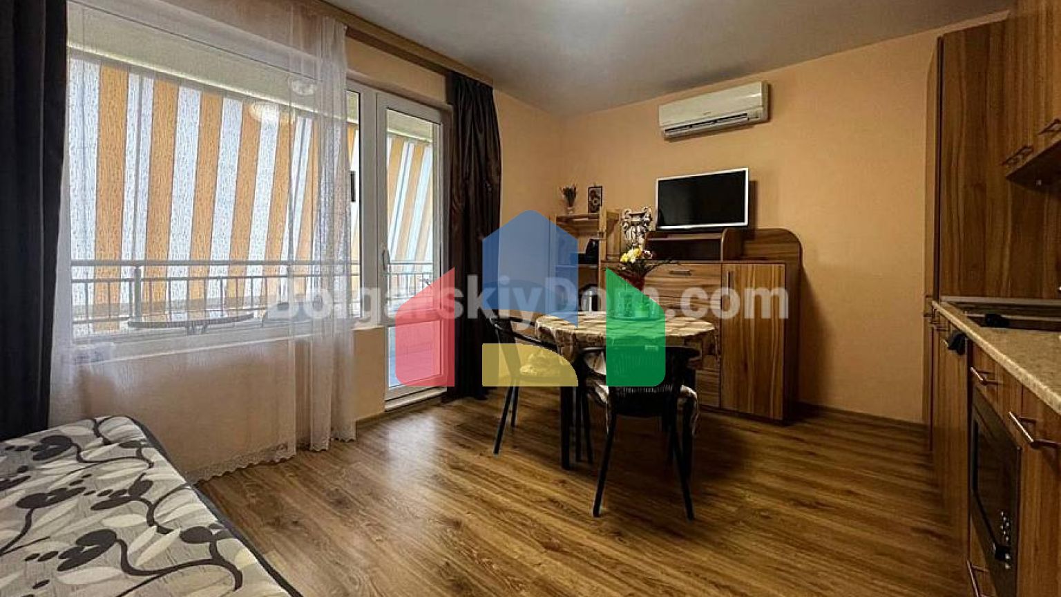 Двокімнатна квартира в Пайнс Біч Резорт