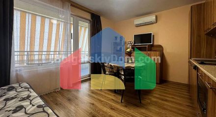 Двокімнатна квартира в Пайнс Біч Резорт