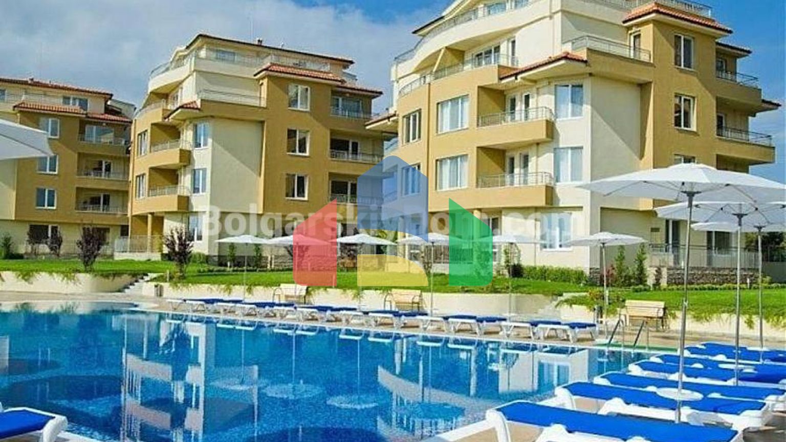 Двокімнатна квартира в Пайнс Біч Резорт