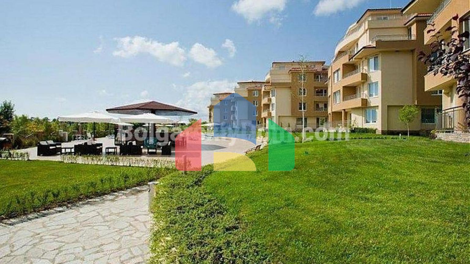 Трикімнатна квартира в Пайнс Біч Резорт