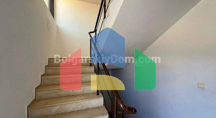 Трикімнатна квартира в Бялі