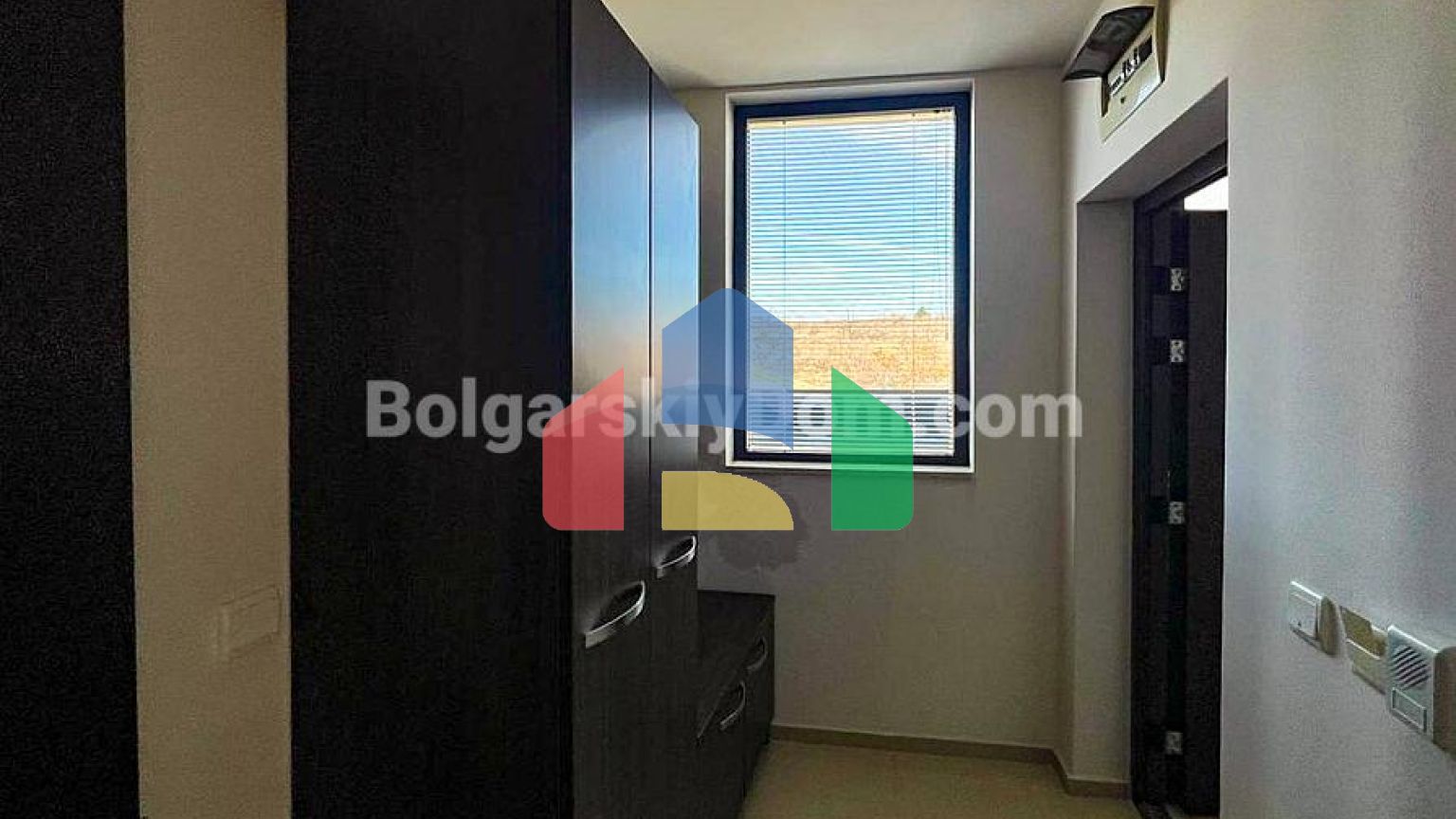 Трикімнатна квартира в Бялі