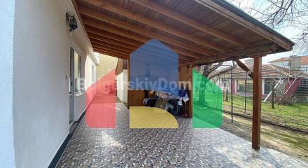 Будинок в Бялі