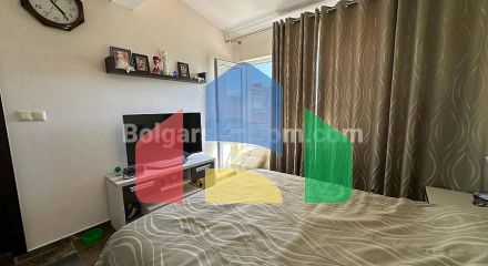 Трикімнатна квартира в Пайнс Біч