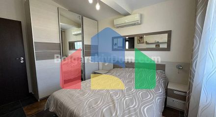 Трикімнатна квартира в Пайнс Біч