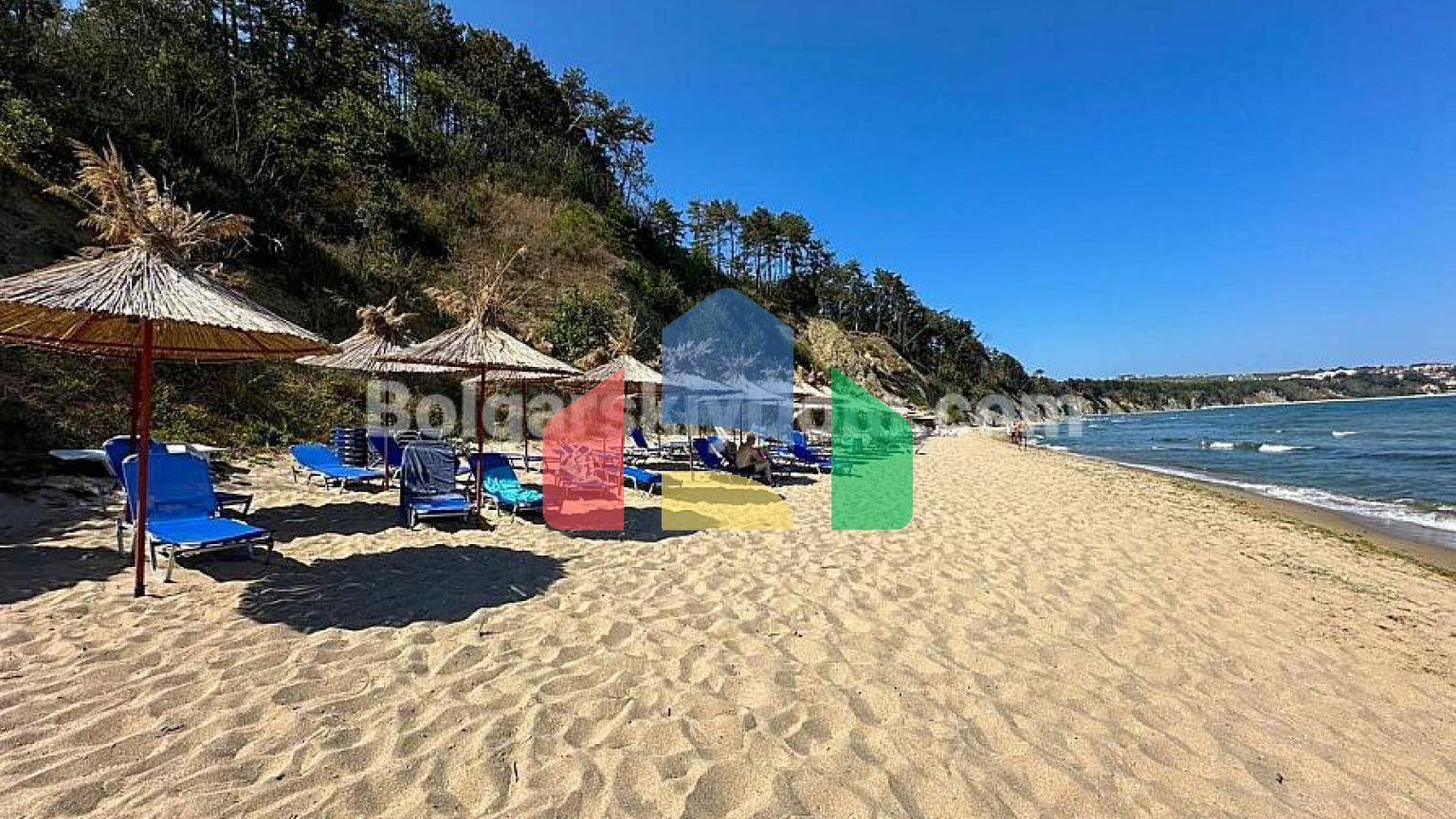 Трикімнатна квартира в Пайнс Біч