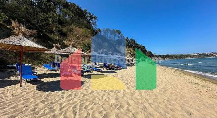 Трикімнатна квартира в Пайнс Біч