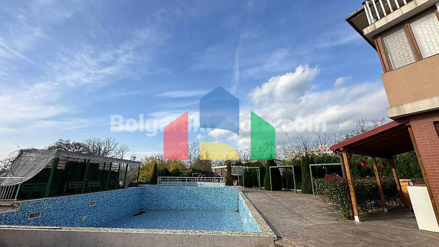 Трехкомнатная квартира в Аспро Марина