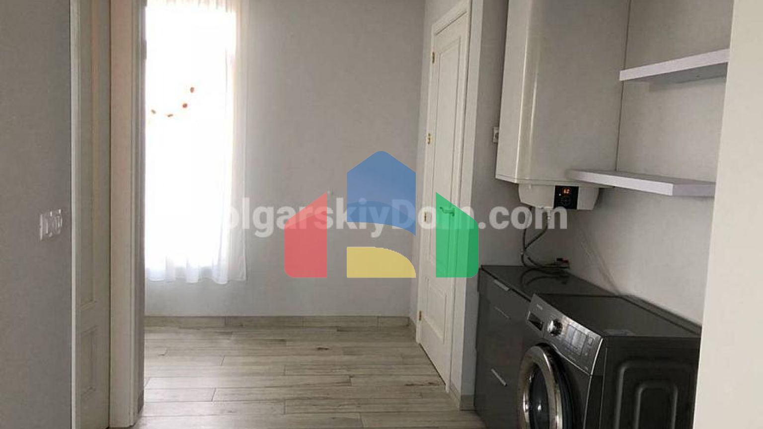 Трикімнатна квартира у Флорес Гарден