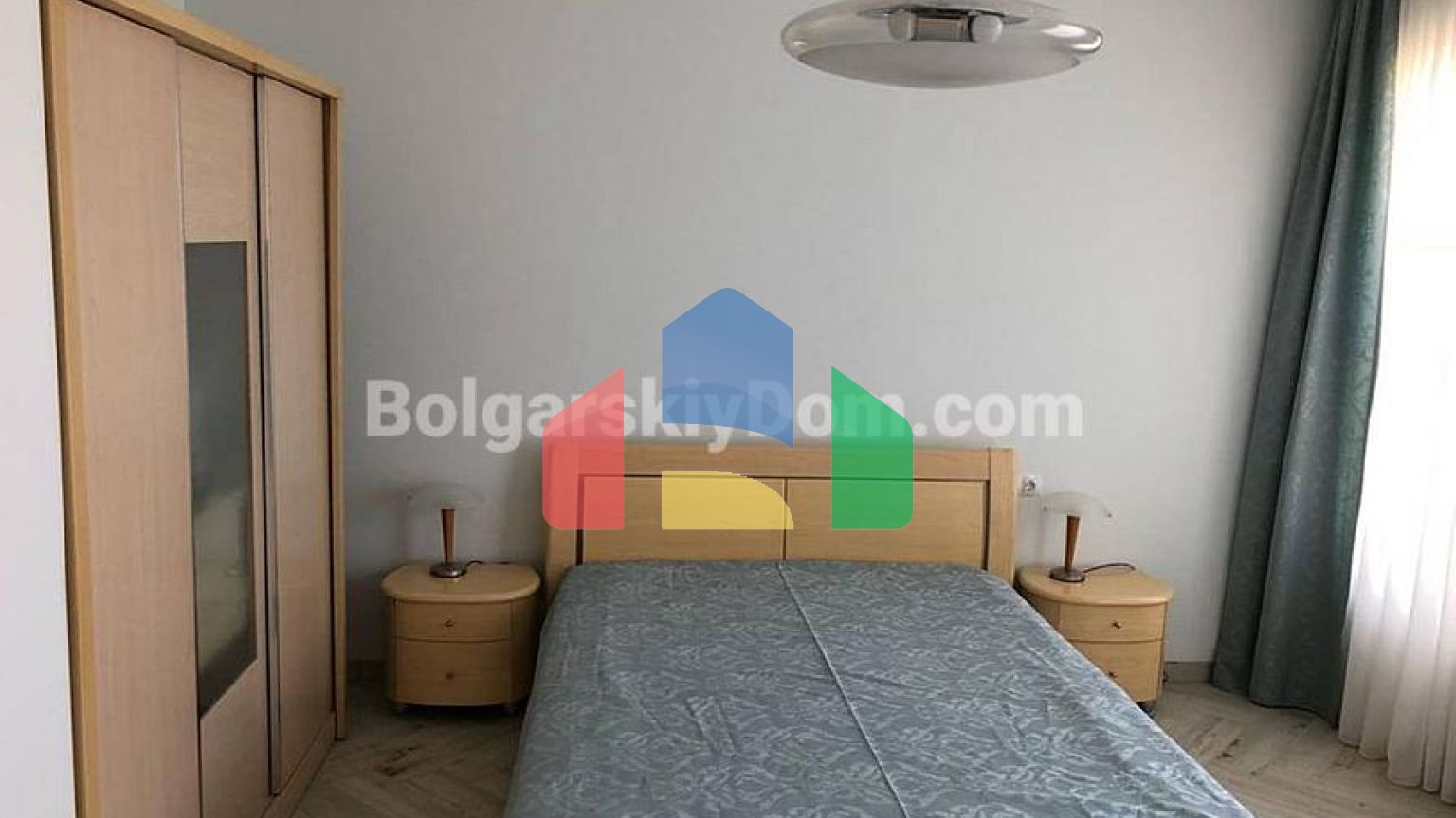 Трикімнатна квартира у Флорес Гарден