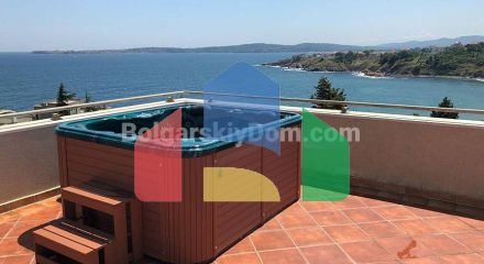 Трикімнатна квартира у Флорес Гарден