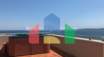 Трикімнатна квартира у Флорес Гарден