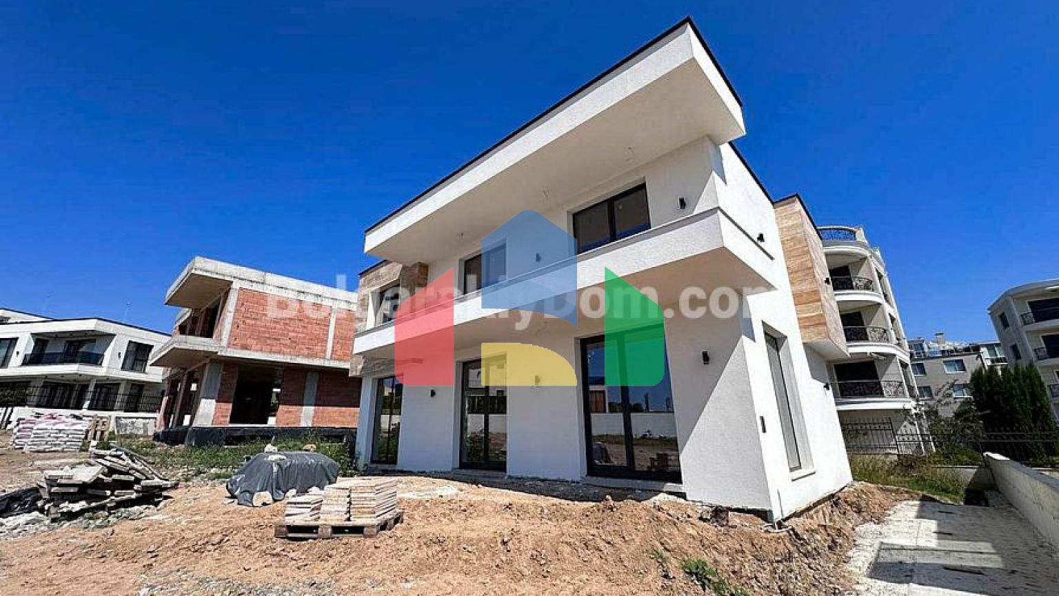 Дом в Санни Айленд